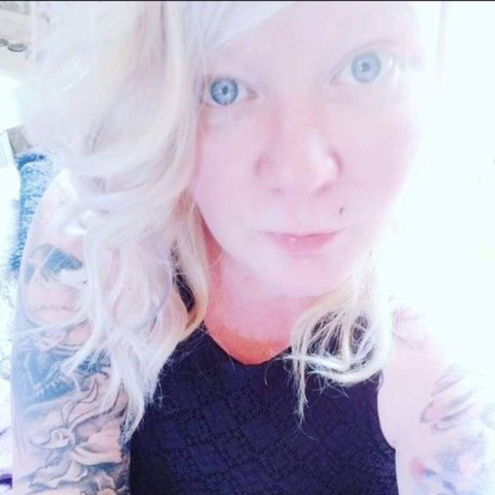 Meet your Posher, Melika